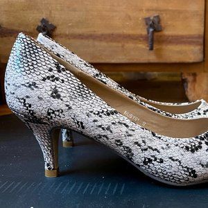 Riverberry 1/2 inch heels faux snake skin size 9